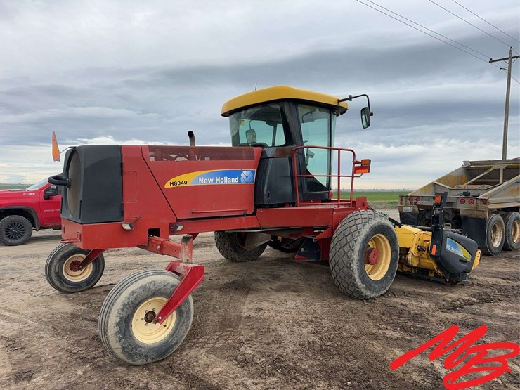 new-holland-h8040-image-3