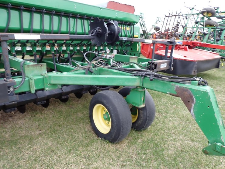 2021-john-deere-1560-image-3