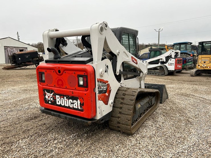 2023-bobcat-t770-image-4