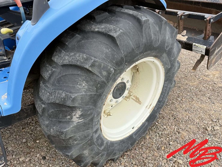 new-holland-tc40a-image-11