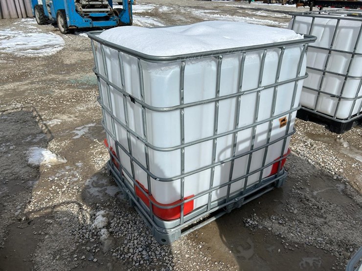 water-tank-tote-image-3