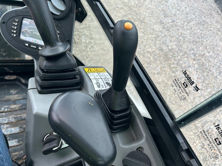 2022-bobcat-e26-image-23