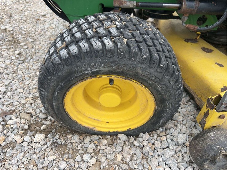 john-deere-345-image-24