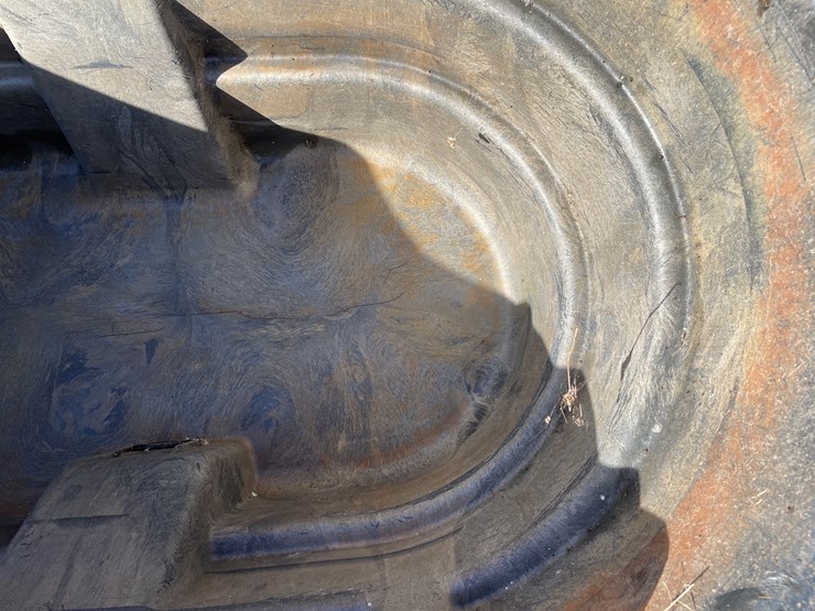 #6074-•-rubbermaid-poly-tank-image-10