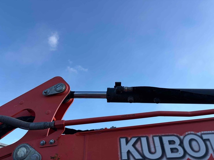 2018-kubota-kx040-image-9