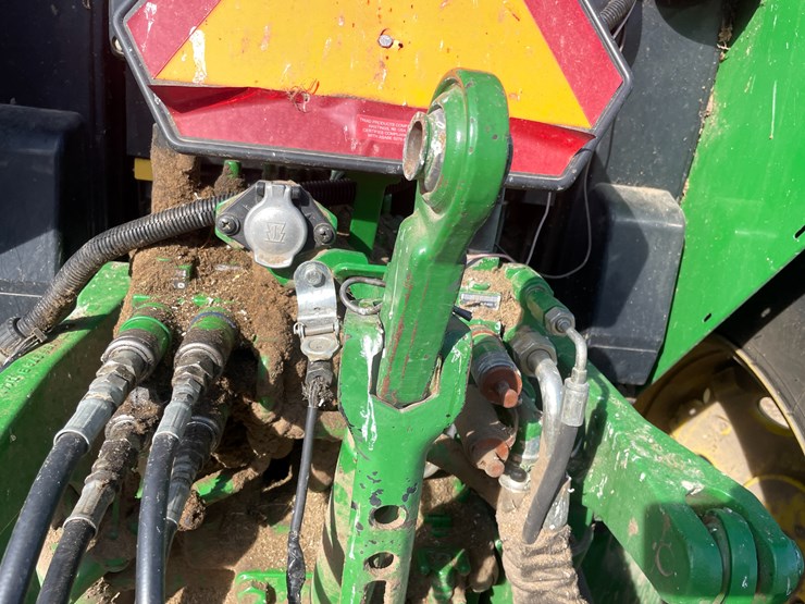 john-deere-7330-image-23