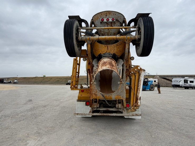 1997-mack-mixer-image-5