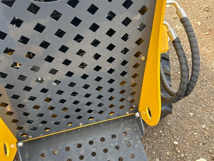 2025-sdlanch-sdll60-mini-crawler-skid-steer-image-11