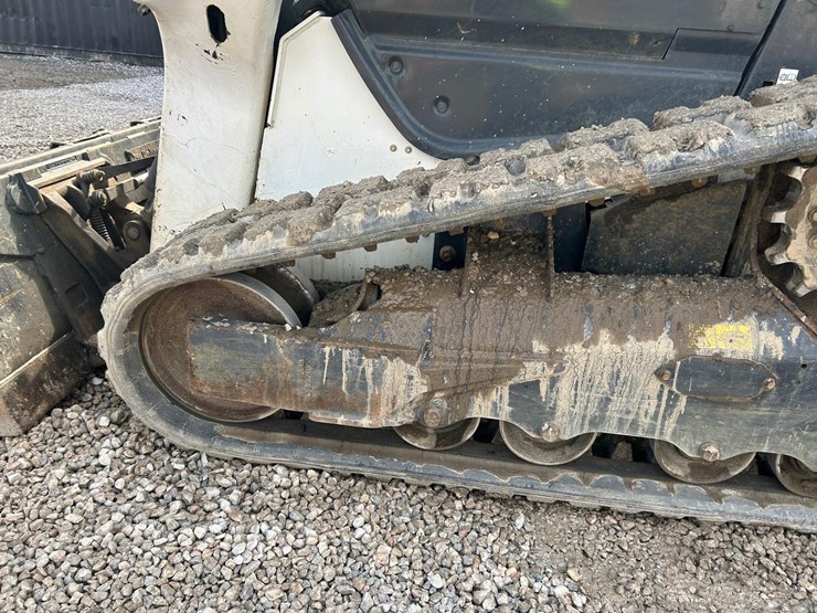 2020-bobcat-t76-image-17