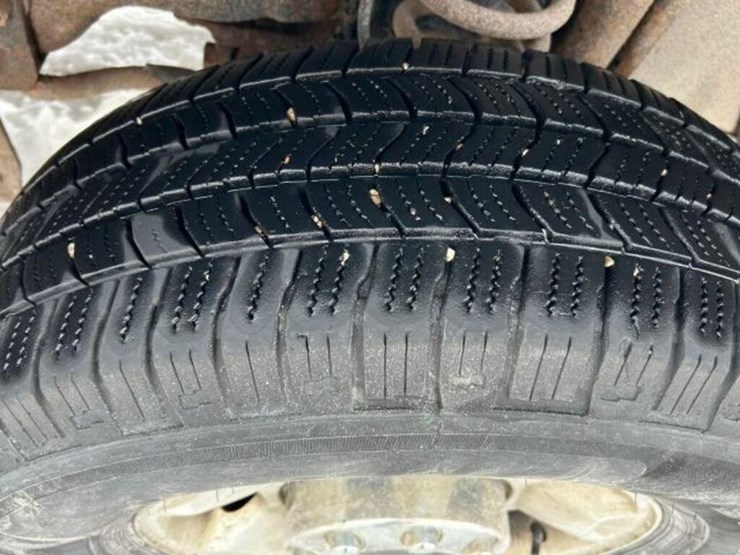 2011-ford-f350-image-73