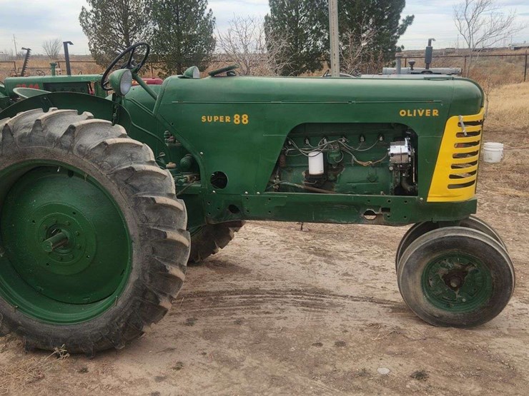 1955-oliver-super-88-image-3