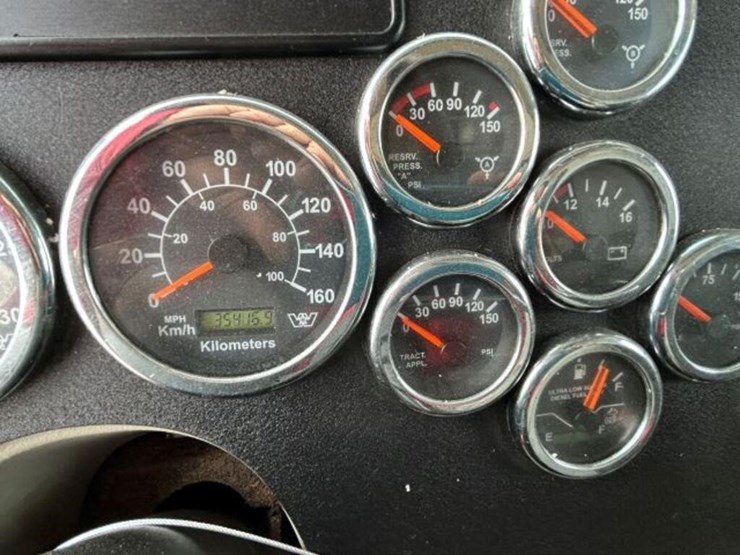 2017-western-star-4700-image-13