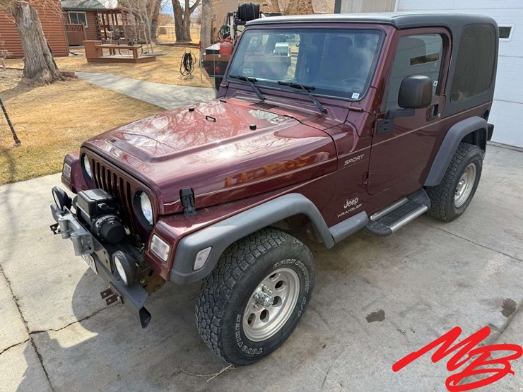 2004-jeep-wrangler-sport-image-1