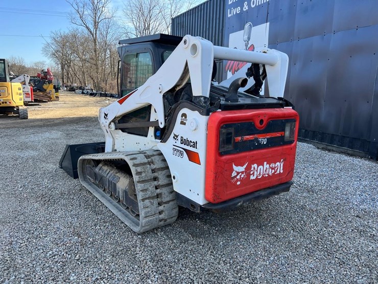 2020-bobcat-t770-image-4