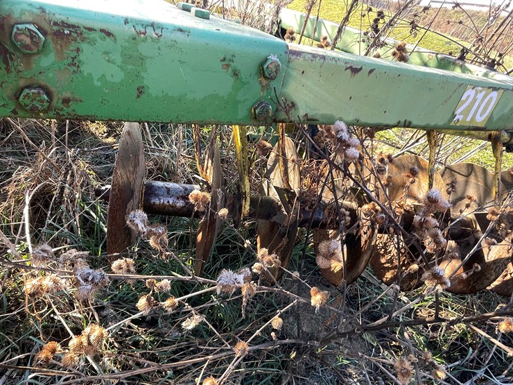 john-deere-210-image-13