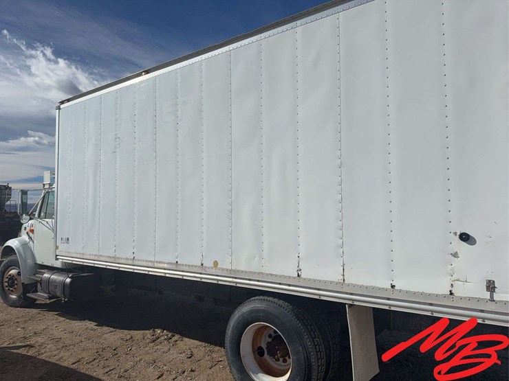 2000-international-4900-image-9