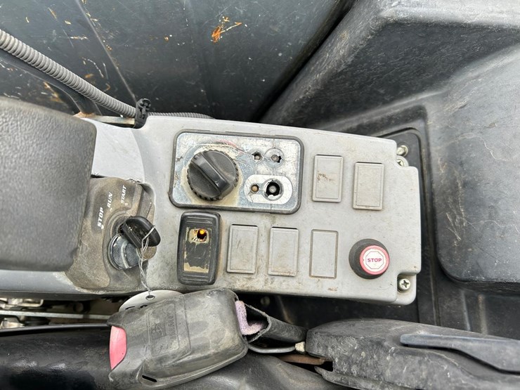 2015-kubota-u35-4-image-25