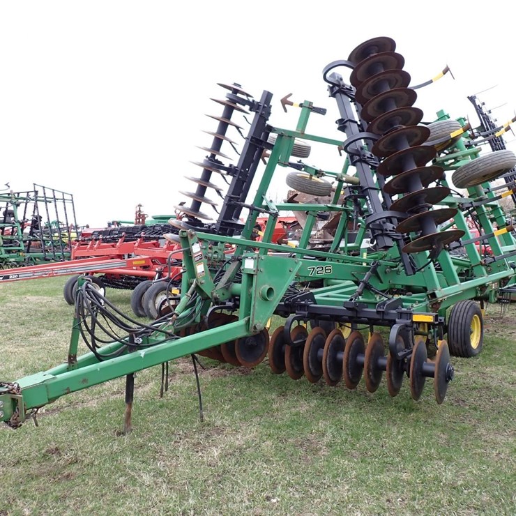 JOHN DEERE 726