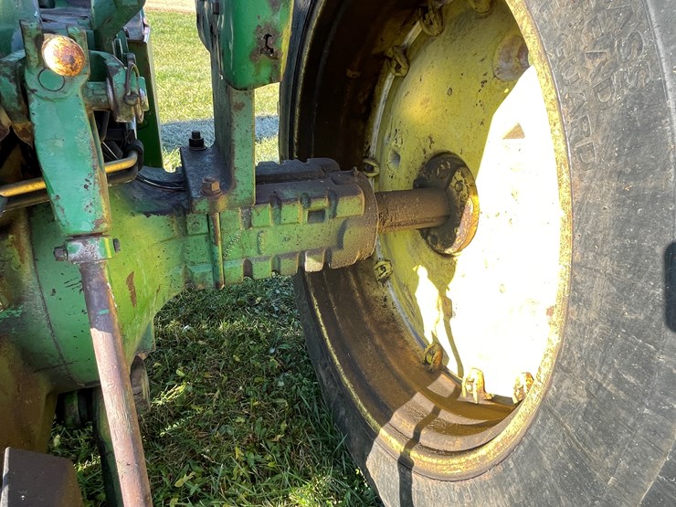 john-deere-4020-image-21