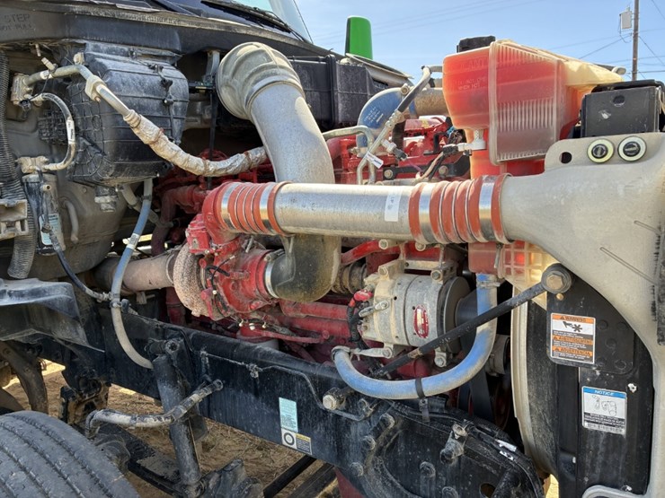 2019-kenworth-t880-image-7