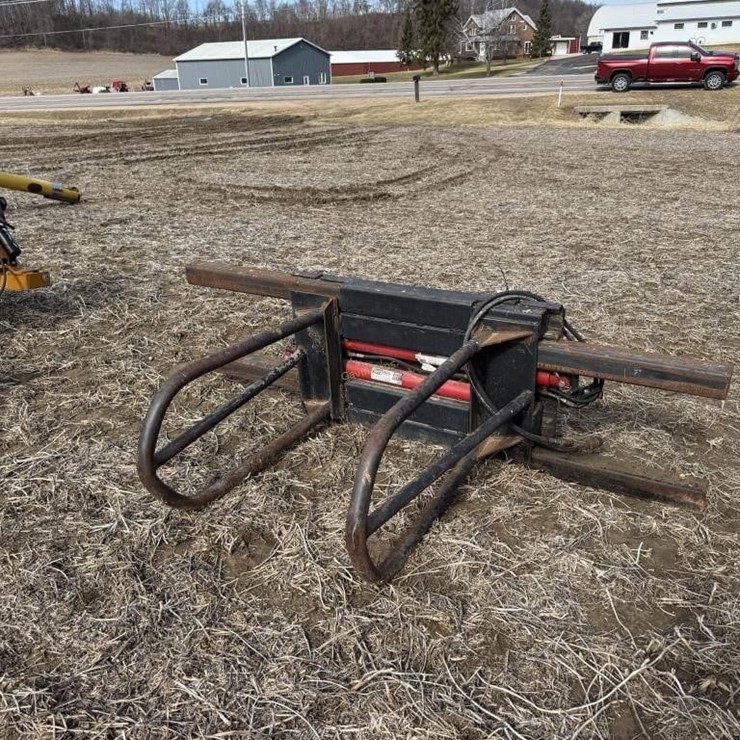Universal Mount Bale Squeeze - OFF SITE