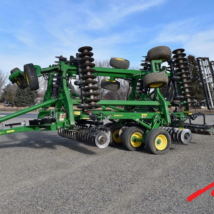2019 JOHN DEERE 2660VT