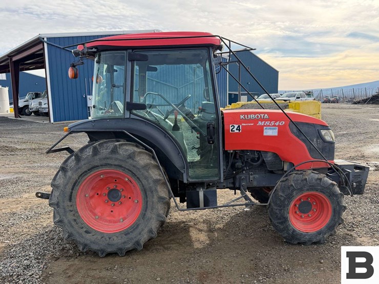 2016-kubota-m8540hd-image-7