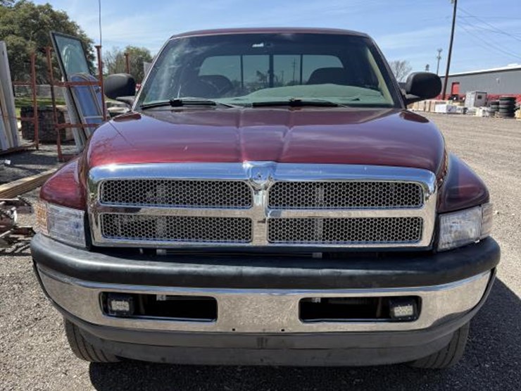 2001-dodge-ram-2500-image-2