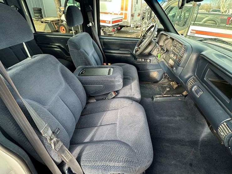 1997-gmc-3500-image-32