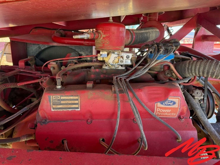 new-holland-1069-image-28