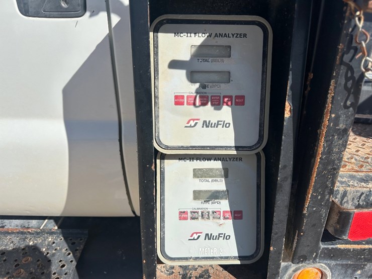 2011-ford-f750-image-10