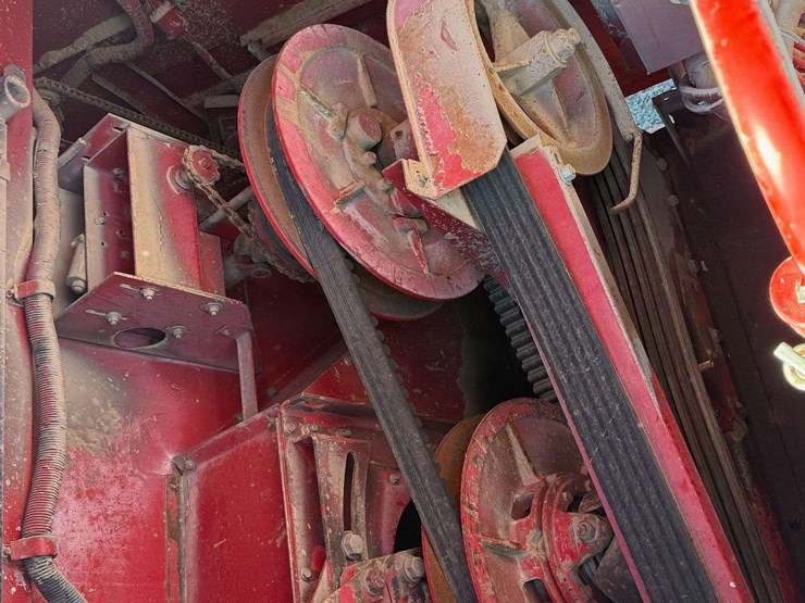 case-ih-2388-image-10