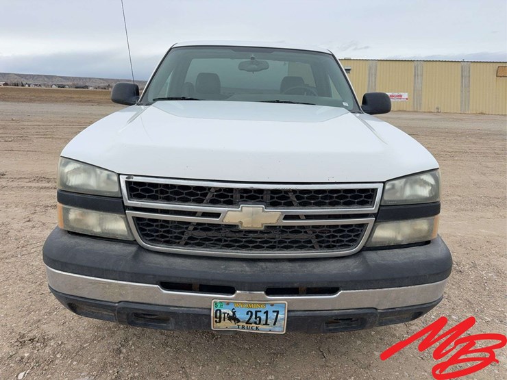 2007-chevrolet-silverado-1500-image-2