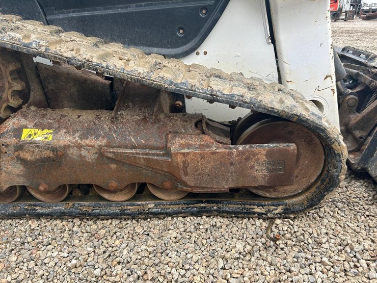 2020-bobcat-t76-image-14