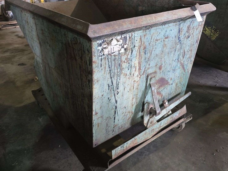 jesco-1-yard-med.-hd-4000lb-self-dumping-hopper-image-5