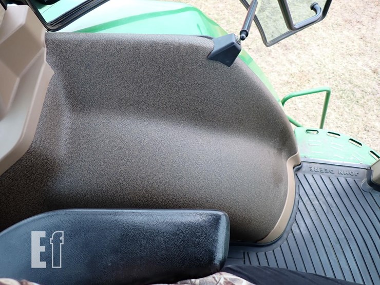 john-deere-8200-image-25