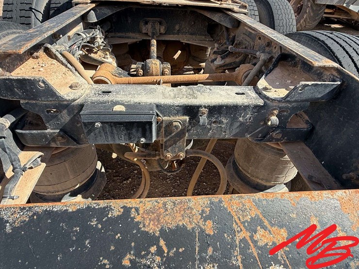 1990-kenworth-t600-image-9