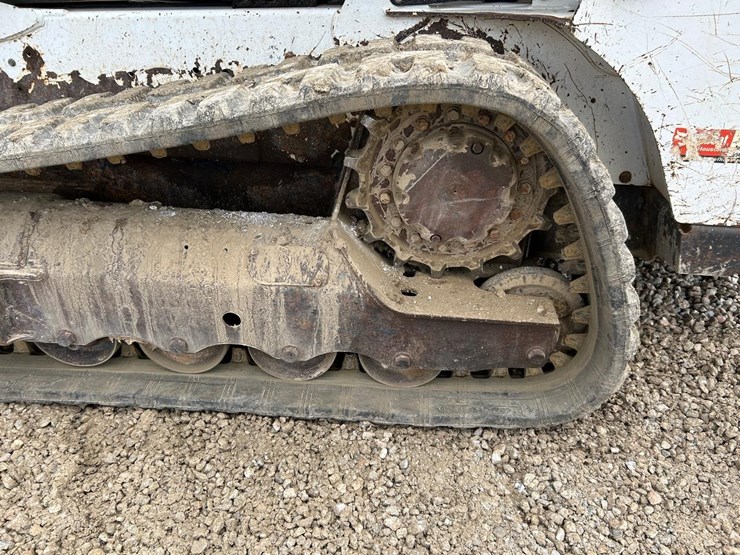 2022-bobcat-t550-image-19