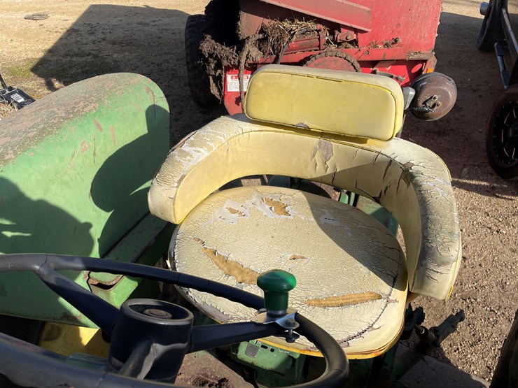 john-deere-4010-image-14