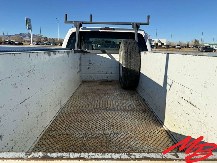 2010-ford-f350-image-15