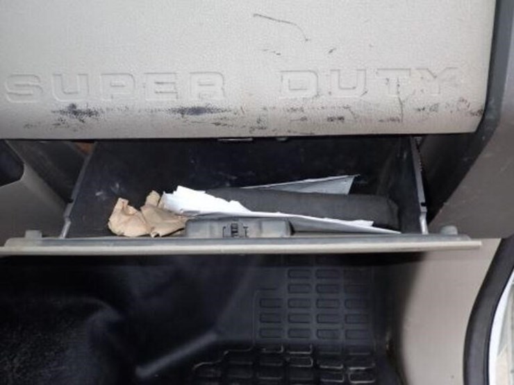 2010-ford-f250-image-25