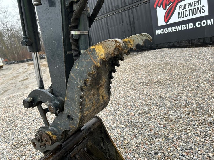 2021-deere-35g-image-9