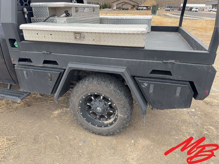 2009-gmc-sierra-2500-image-10