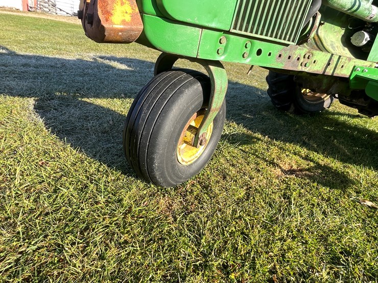 john-deere-4020-image-12