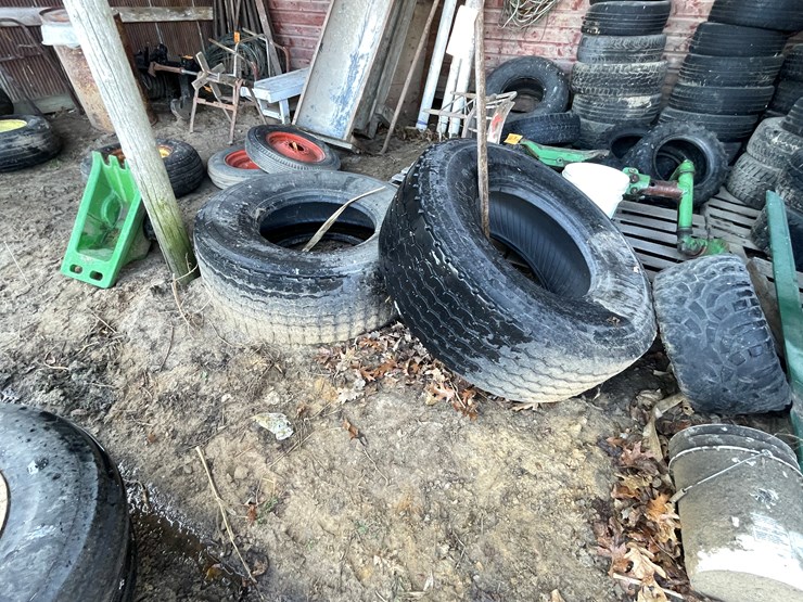 #6081-•-(2)-kumho-tires-image-6