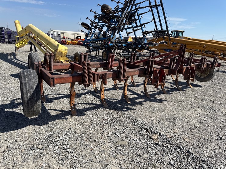 international-15-image-2