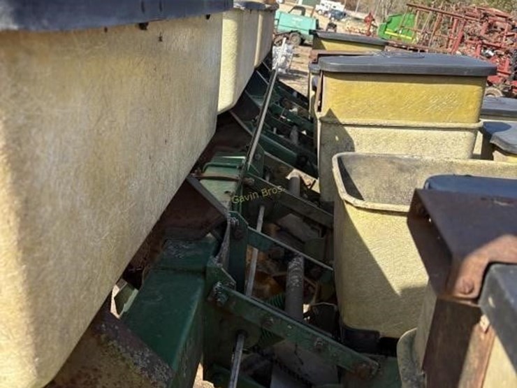 john-deere-7000-image-8