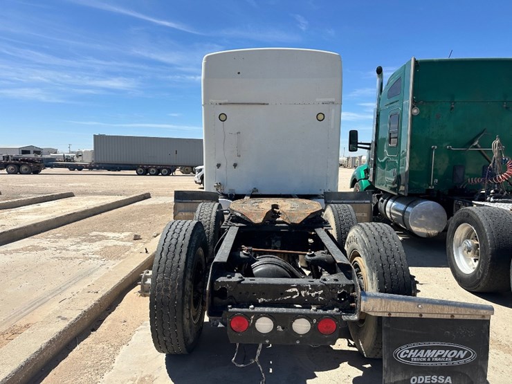 2013-kenworth-unknown-image-6