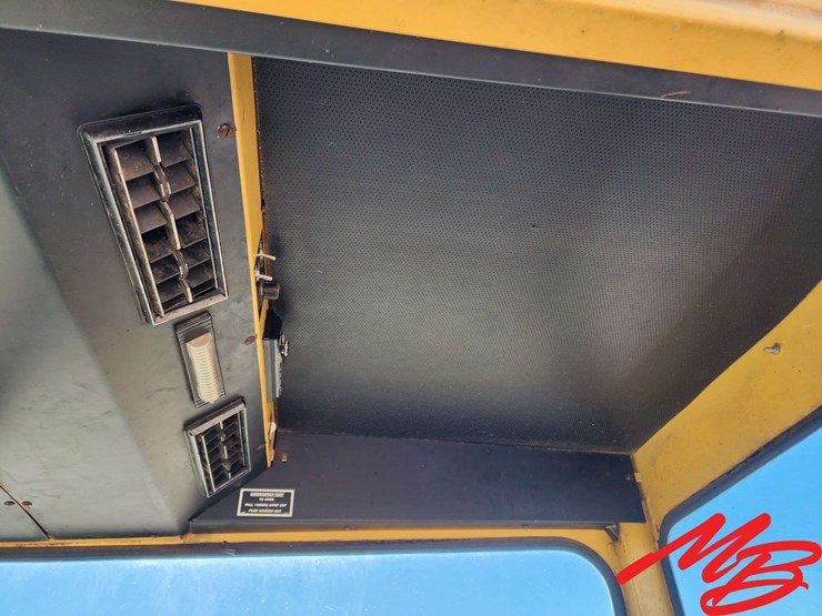 1996-new-holland-1095-image-23