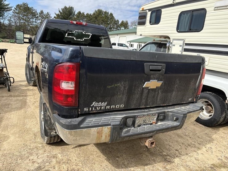 2009-chevrolet-3500-image-6